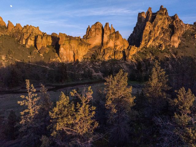 10300 NE Canyons Ranch Drive, Terrebonne, OR 97760