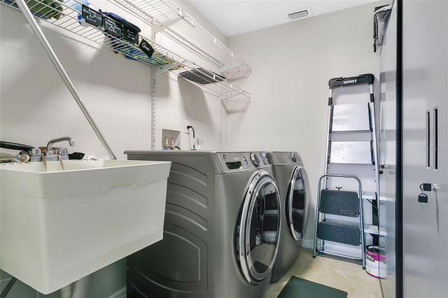 2522 EVERGREEN DRIVE, Edgewater, FL 32141