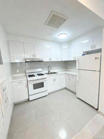 10850 Roosevelt Avenue 4B, Corona, NY 11368