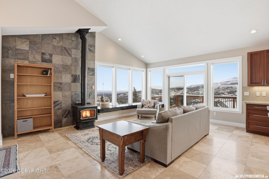 17015 Jacqueline Circle, Anchorage, AK 99516