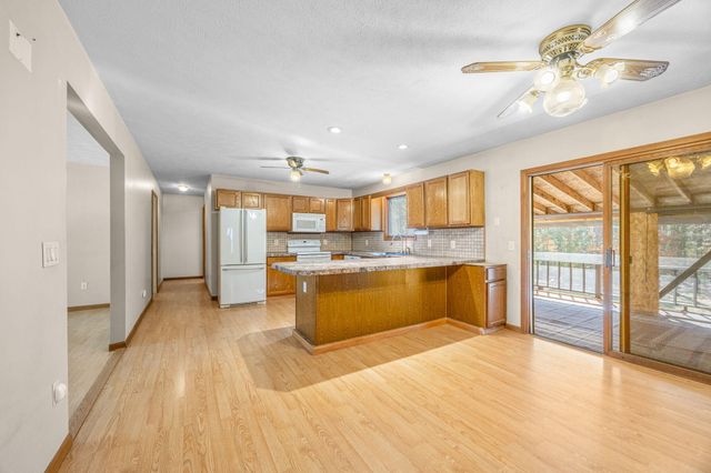 16393 Tamarack Road, Howard City, MI 49329