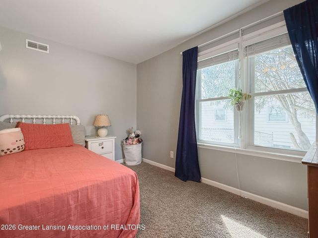 422 Ann Street, Mason, MI 48854