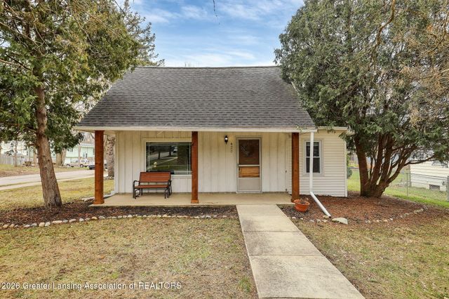 422 Ann Street, Mason, MI 48854