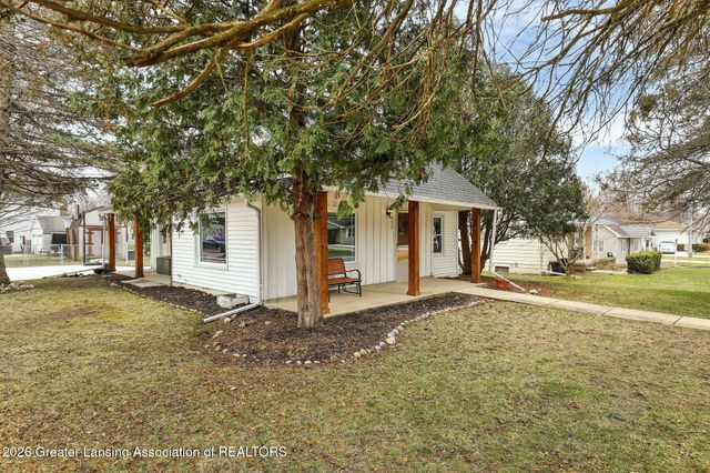 422 Ann Street, Mason, MI 48854