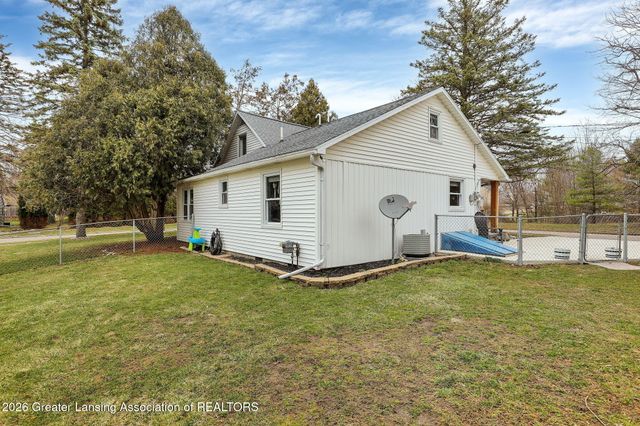 422 Ann Street, Mason, MI 48854