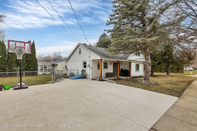 422 Ann Street, Mason, MI 48854