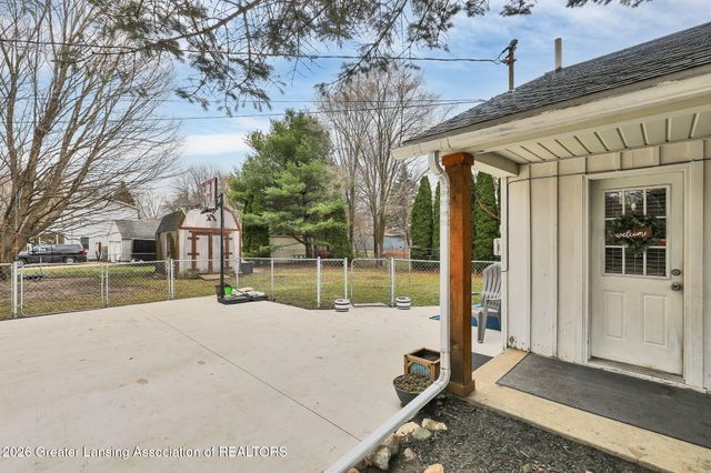 422 Ann Street, Mason, MI 48854