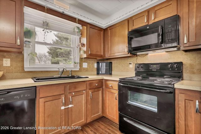 422 Ann Street, Mason, MI 48854