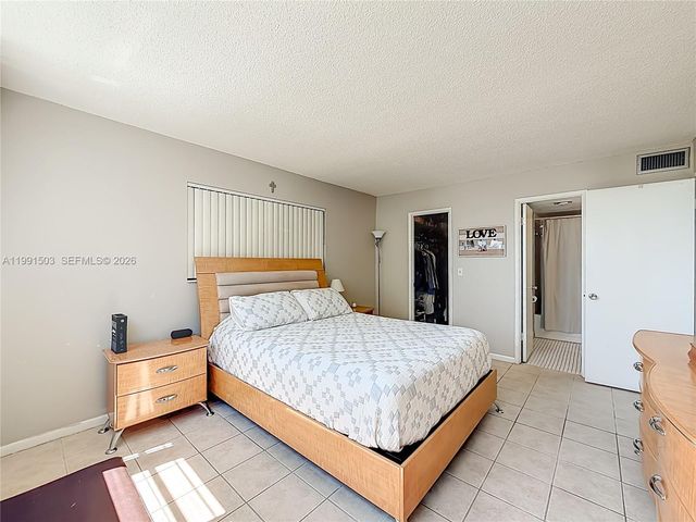 400 SE 10th St 218, Deerfield Beach, FL 33441