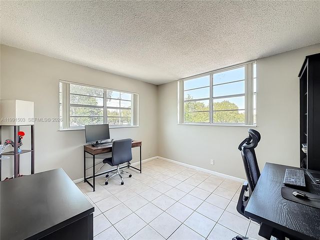 400 SE 10th St 218, Deerfield Beach, FL 33441