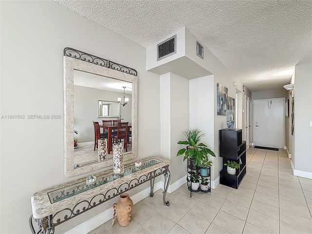 400 SE 10th St 218, Deerfield Beach, FL 33441