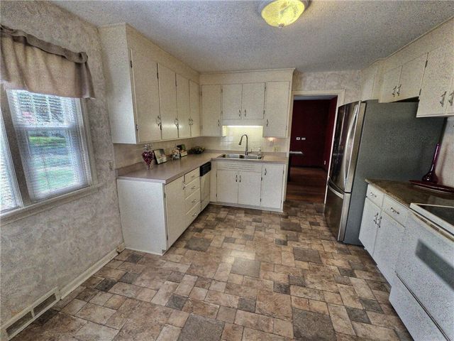 2826 Saint Paul Blvd, Irondequoit, NY 14617