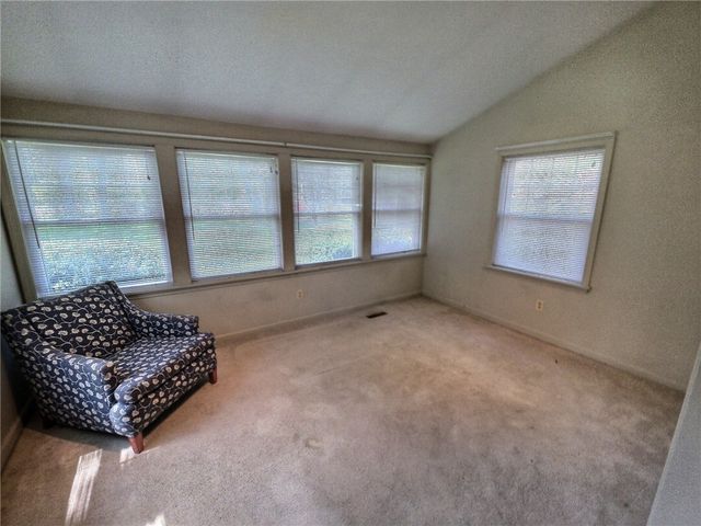 2826 Saint Paul Blvd, Irondequoit, NY 14617