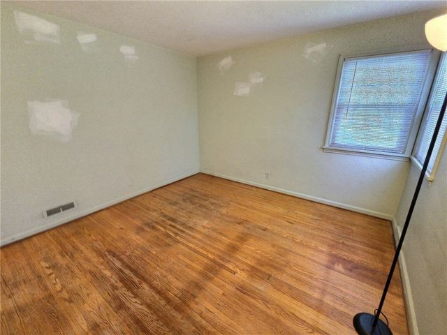 2826 Saint Paul Blvd, Irondequoit, NY 14617