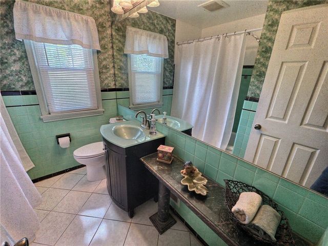 2826 Saint Paul Blvd, Irondequoit, NY 14617