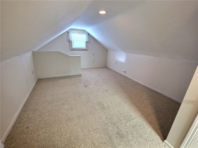 2826 Saint Paul Blvd, Irondequoit, NY 14617