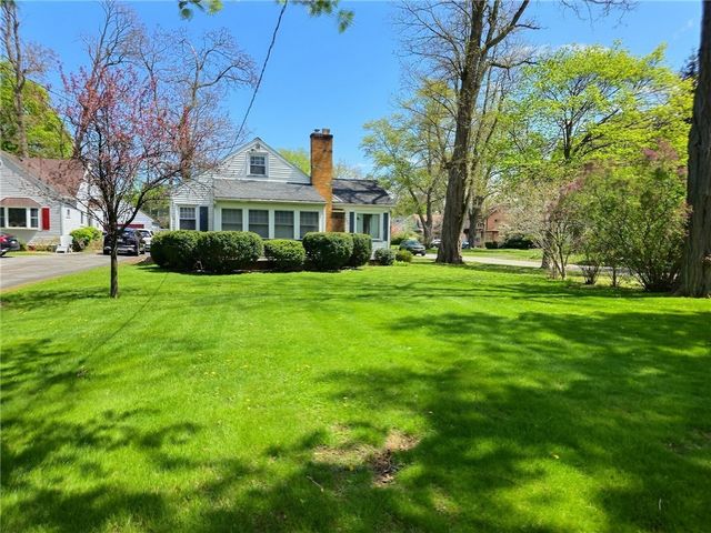 2826 Saint Paul Blvd, Irondequoit, NY 14617
