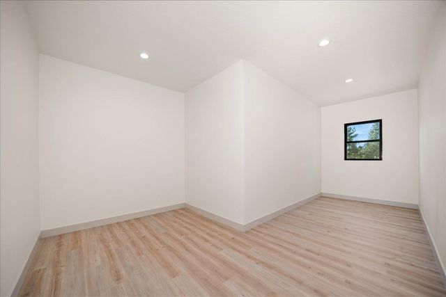 41094 N Gray Owl Ln, Deer Park, WA 99006