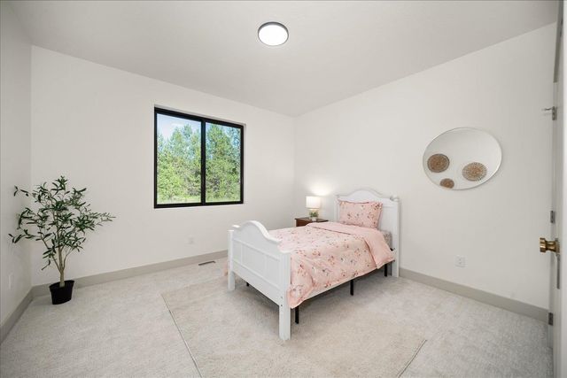 41094 N Gray Owl Ln, Deer Park, WA 99006