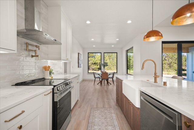 41094 N Gray Owl Ln, Deer Park, WA 99006