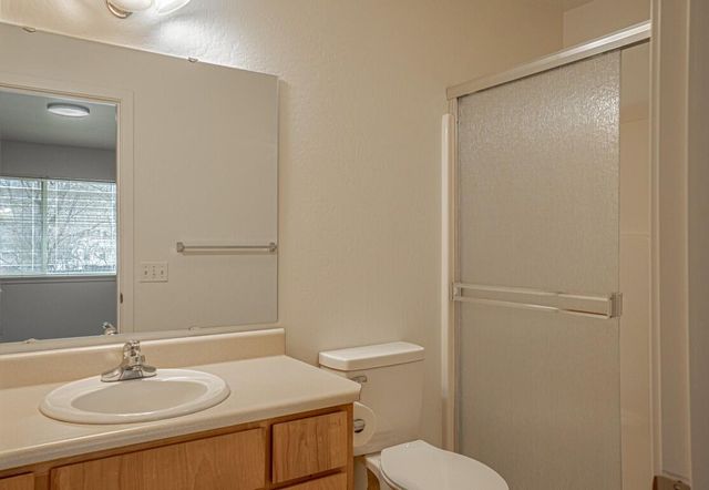 119 Oak Meadows Place, Ashland, OR 97520