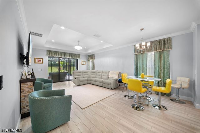 4048 Pegasus WAY, Naples, FL 34120