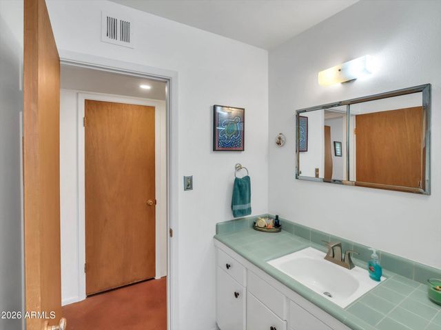 1330 E MULBERRY Street, Phoenix, AZ 85014