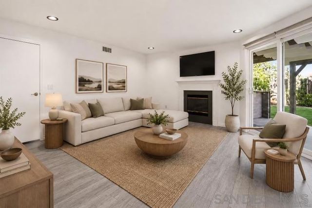 13170 Entreken Ave, San Diego, CA 92129