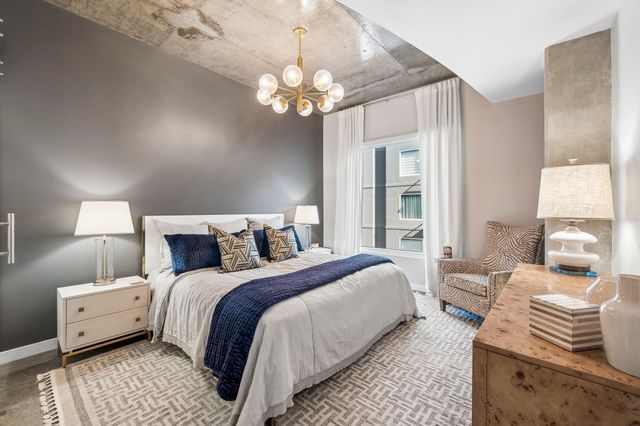 600 12th Ave S Apt 713, Nashville, TN 37203