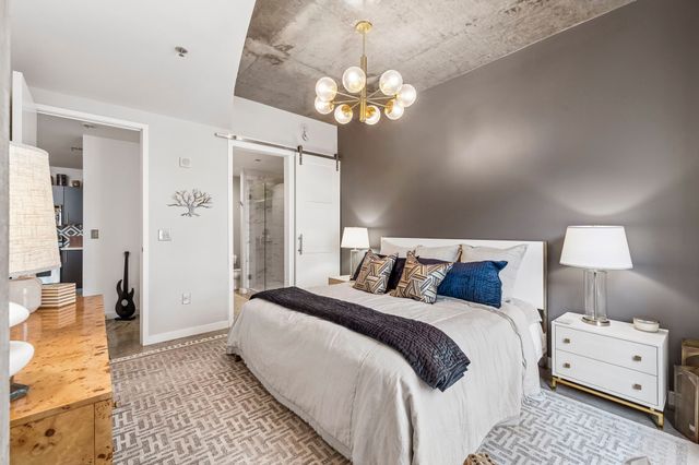 600 12th Ave S Apt 713, Nashville, TN 37203