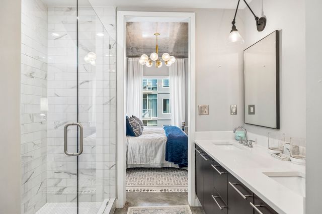 600 12th Ave S Apt 713, Nashville, TN 37203