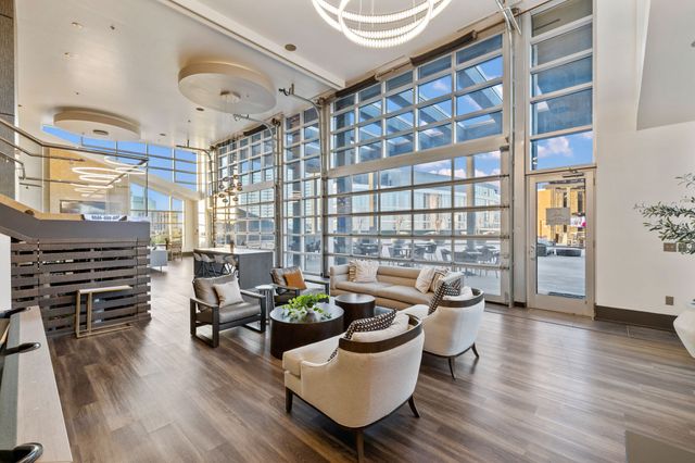 600 12th Ave S Apt 713, Nashville, TN 37203