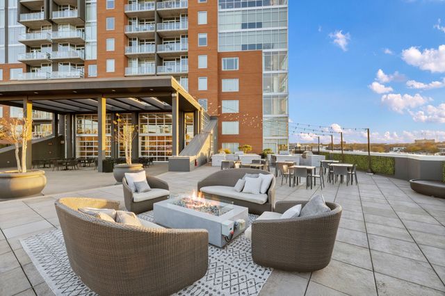 600 12th Ave S Apt 713, Nashville, TN 37203
