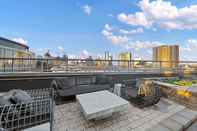 600 12th Ave S Apt 713, Nashville, TN 37203