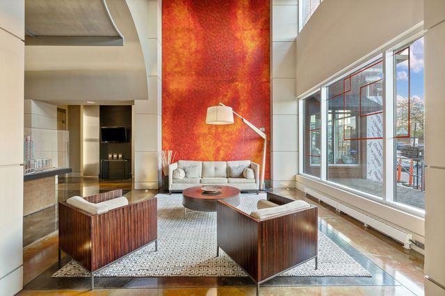 600 12th Ave S Apt 713, Nashville, TN 37203