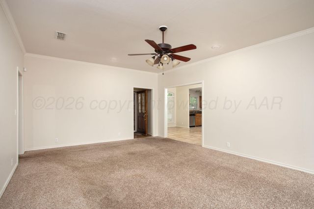 5705 FOXCROFT Drive, Amarillo, TX 79109