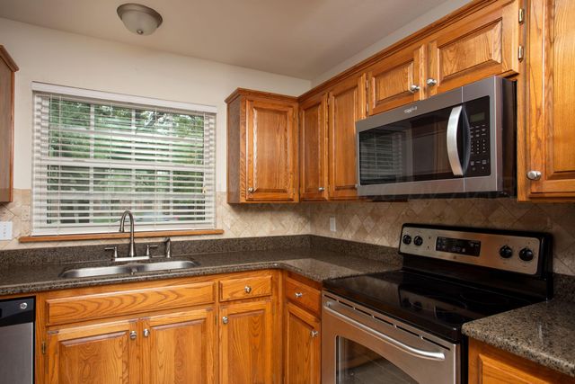 5705 FOXCROFT Drive, Amarillo, TX 79109
