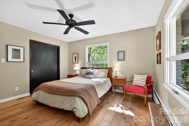 301 Stratford Road, Asheville, NC 28804