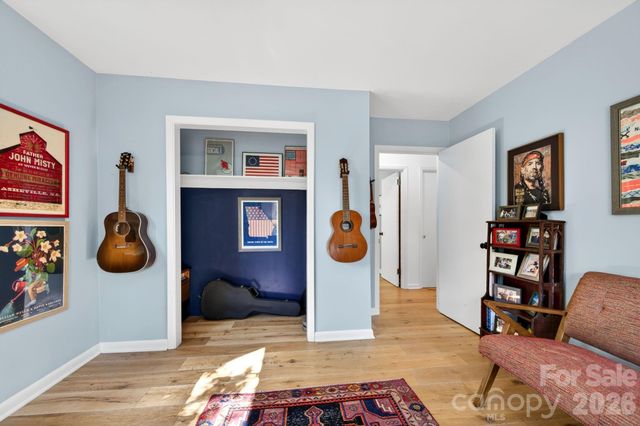 301 Stratford Road, Asheville, NC 28804