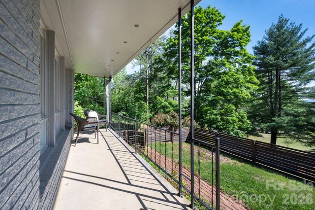 301 Stratford Road, Asheville, NC 28804
