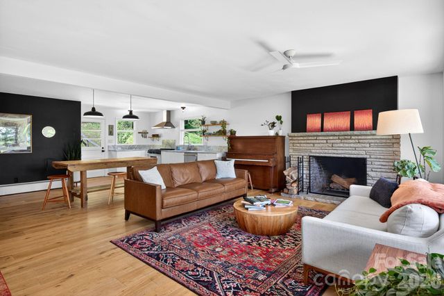 301 Stratford Road, Asheville, NC 28804