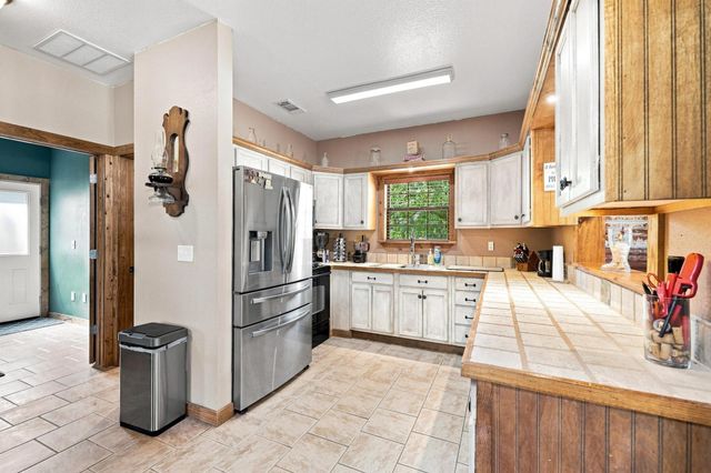 288 Clayton Drive, Pottsboro, TX 75076