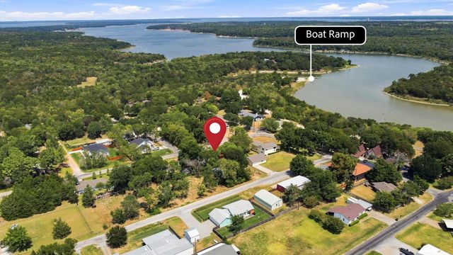 288 Clayton Drive, Pottsboro, TX 75076