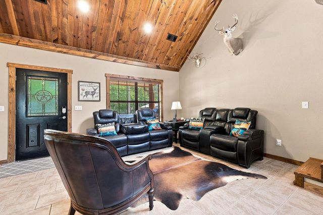 288 Clayton Drive, Pottsboro, TX 75076