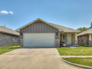11516 SW 8th Circle, Yukon, OK 73099