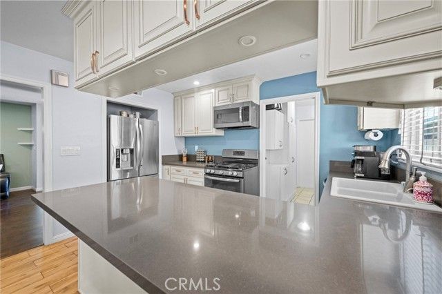 5412 Stevely Avenue, Lakewood, CA 90713