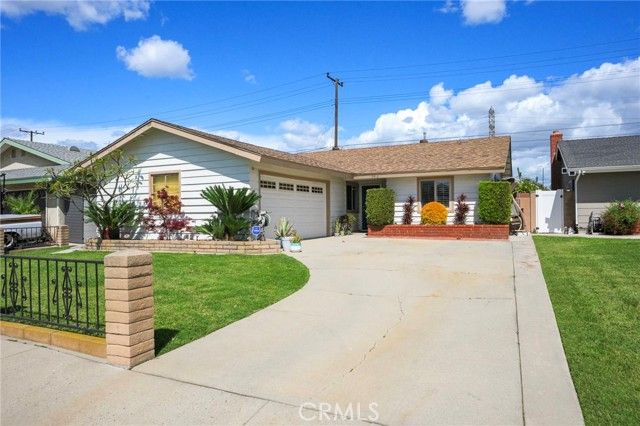 5412 Stevely Avenue, Lakewood, CA 90713
