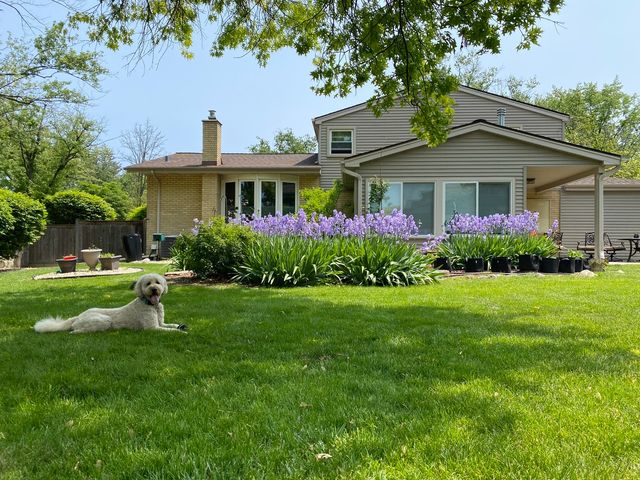 3537 Maple Leaf Drive, Glenview, IL 60026