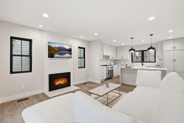 4824 W 40th Lane, Saint Louis Park, MN 55416