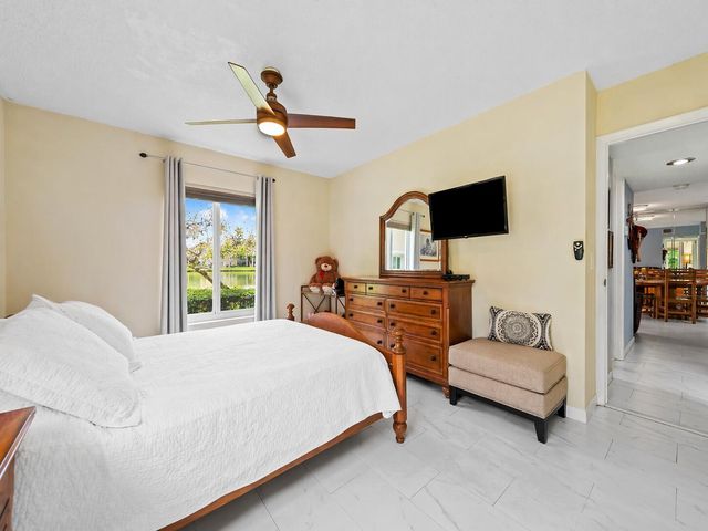 13750 Oneida Drive E1, Delray Beach, FL 33446